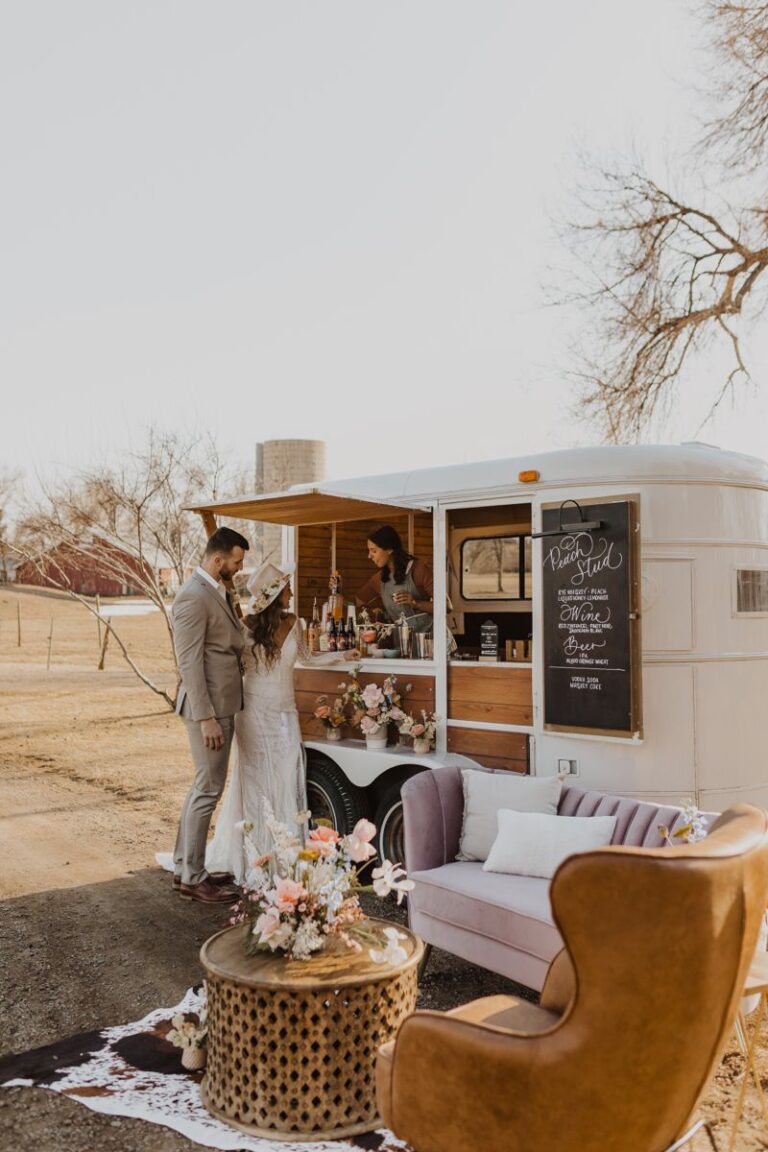24 Stylish Mobile Bar Wedding Ideas That Your Guests Will Love